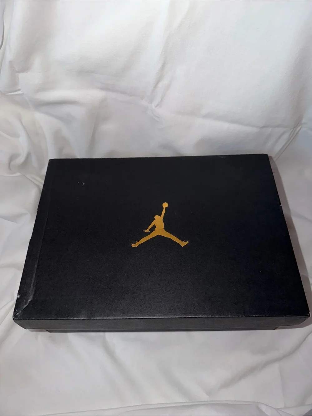 Air Jordan 1 Mid GS White Gold